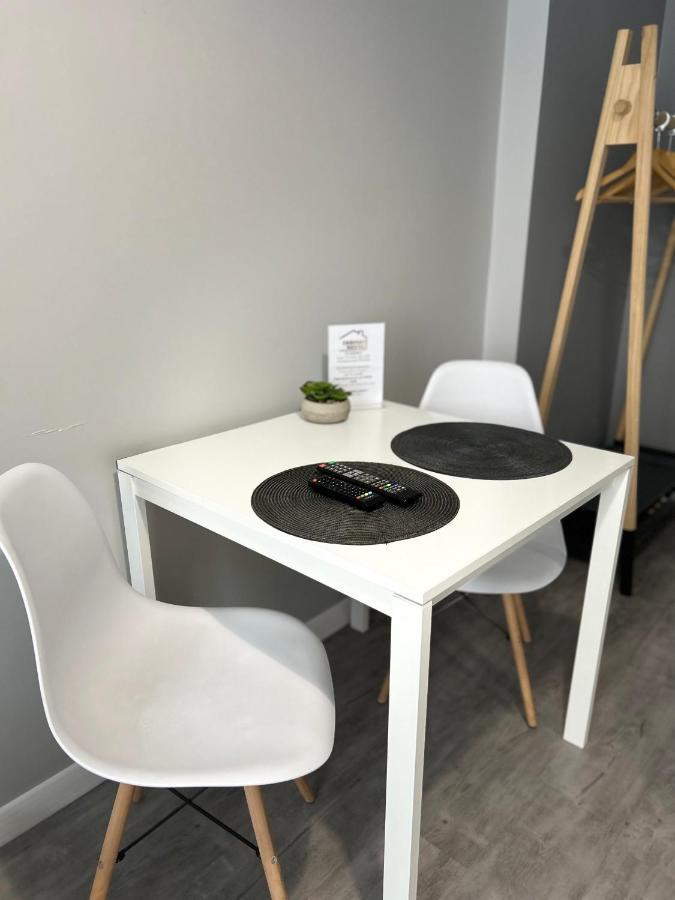 Noclegi Comfort - Self Check-In 24H Świdnica Eksteriør billede